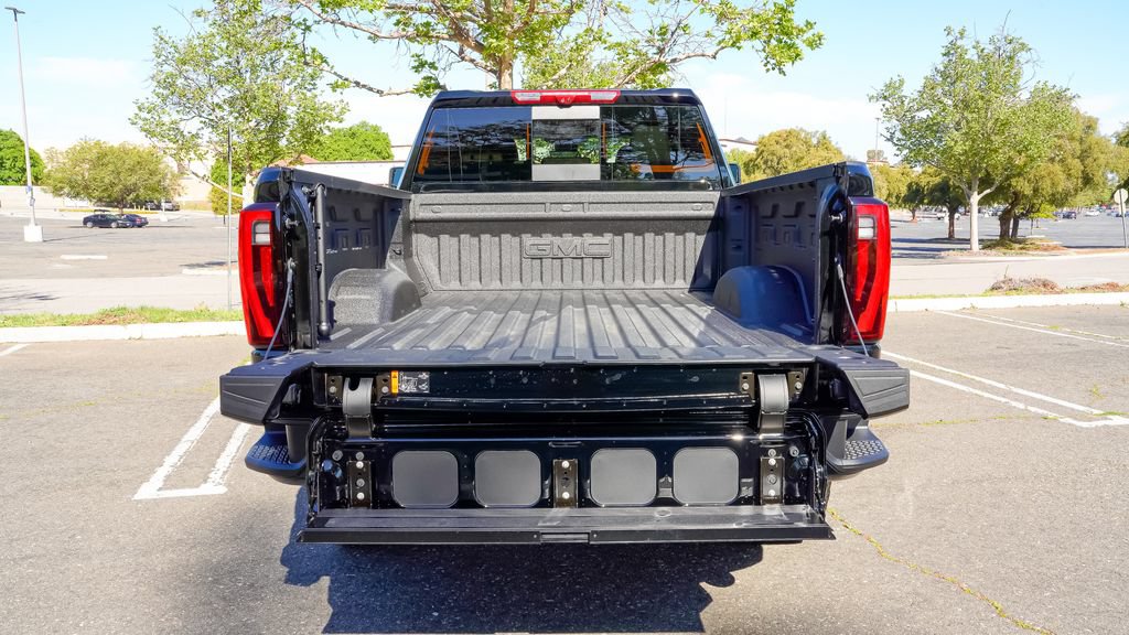 New 2026 GMC Sierra 2500 Denali w/ Denali Reserve Package AWD/4WD image 12