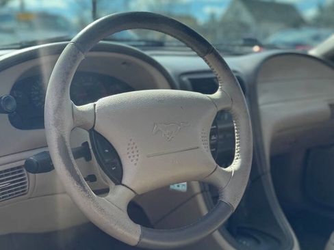 Used 2003 Ford Mustang Premium image 11