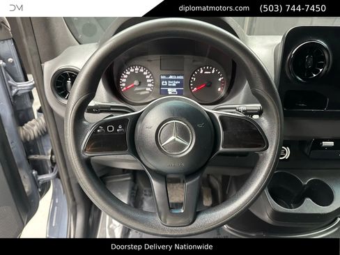 Used 2019 Mercedes-Benz Sprinter 170 image 19