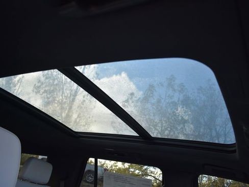 New 2025 Chevrolet Tahoe Premier image 17