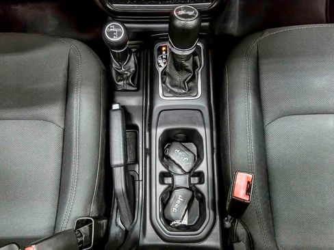 Used 2020 Jeep Wrangler Unlimited Sport image 36