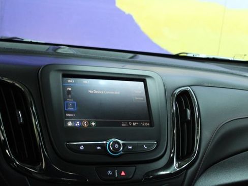 Used 2022 Chevrolet Equinox RS w/ LPO, Floor Liner Package FWD image 19