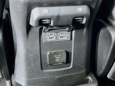 Used 2024 Jeep Wrangler Unlimited Sahara w/ Technology Group AWD/4WD image 34