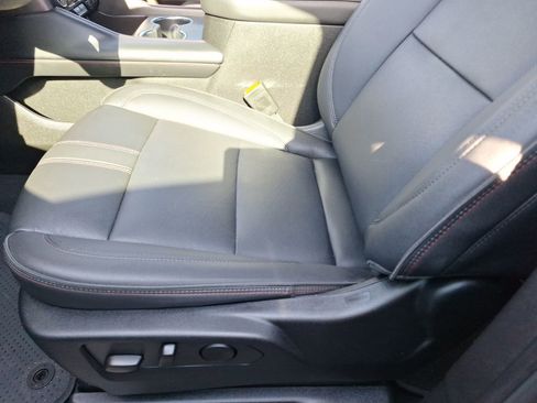 Used 2024 Chevrolet Tahoe RST w/ Luxury Package image 16