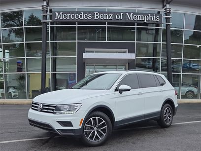 Used 2021 Volkswagen Tiguan SE w/ Panoramic Sunroof Package
