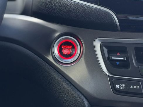 Used 2025 Honda Passport EX-L image 27