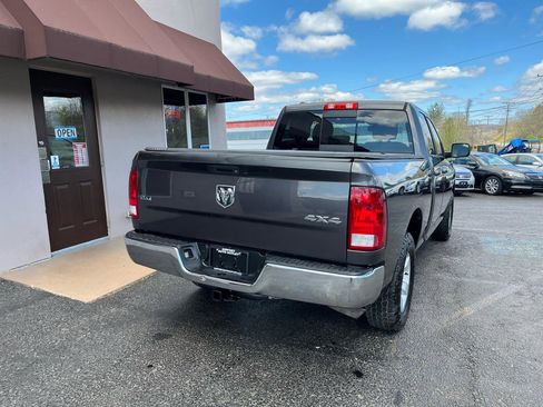 Used 2016 RAM 1500 Classic SLT image 6