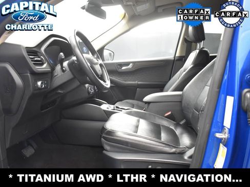Used 2020 Ford Escape Titanium image 9