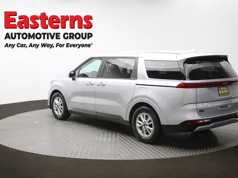 Used 2022 Kia Carnival LX image 63