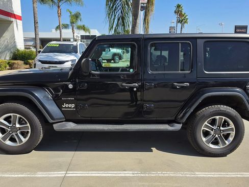 Used 2023 Jeep Wrangler Unlimited Sahara w/ Cold Weather Group AWD/4WD image 3