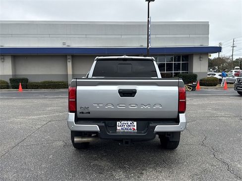 Used 2024 Toyota Tacoma TRD Off-Road w/ TRD Off Road Premium Package image 6