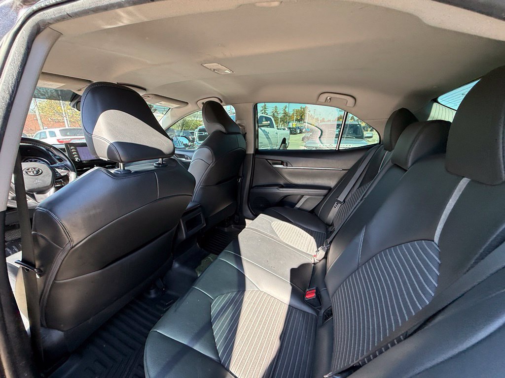 Used 2021 Toyota Camry SE FWD image 24