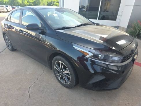 Used 2023 Kia Forte LXS FWD image 1