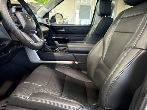 Used 2023 Toyota Tundra Limited image 11