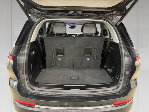 Used 2023 Jeep Grand Cherokee L Limited AWD/4WD image 19