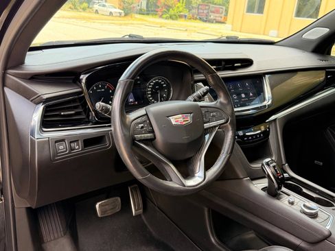 Used 2020 Cadillac XT6 Sport AWD/4WD image 18