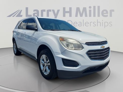 Used 2017 Chevrolet Equinox LS FWD image 7