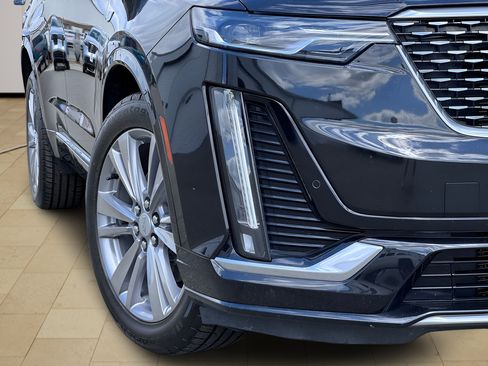 Used 2023 Cadillac XT6 Premium Luxury AWD/4WD image 48