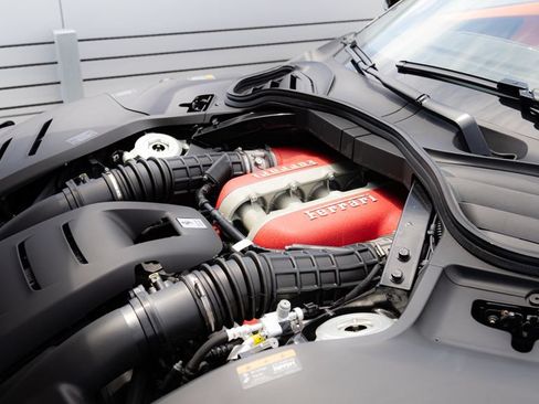 Used 2026 Ferrari Purosangue AWD/4WD image 34