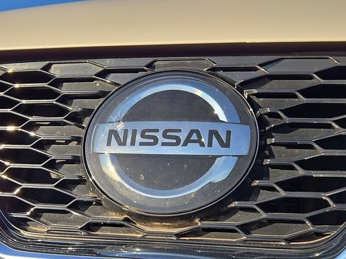 Certified 2022 Nissan Rogue Sport SV image 29