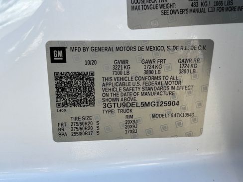 Used 2021 GMC Sierra 1500 SLT image 35