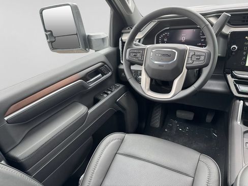 New 2026 GMC Sierra 3500 Denali w/ Denali Reserve Package AWD/4WD image 16