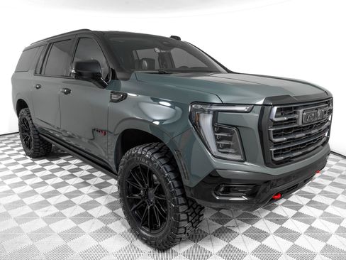 Used 2026 GMC Yukon XL AT4 Ultimate AWD/4WD image 3