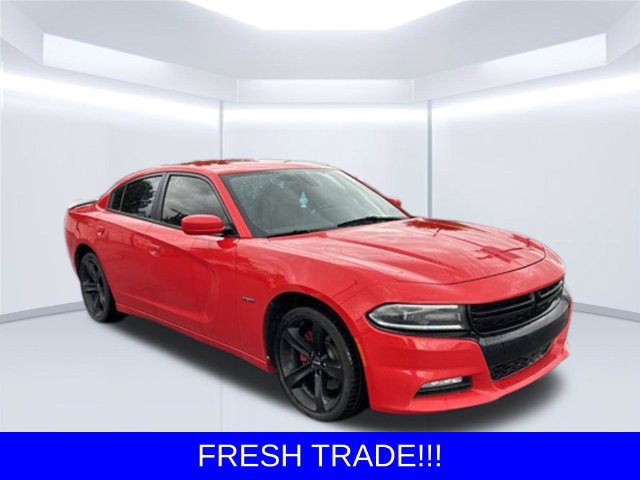 Used 2016 Dodge Charger R/T RWD image 1