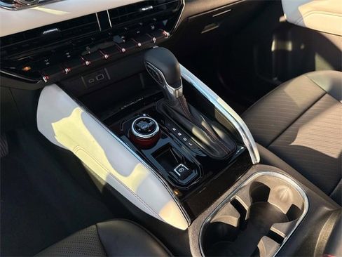 Used 2023 GMC Canyon AT4X image 25