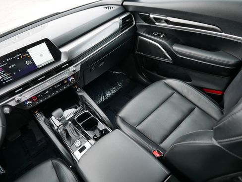 Certified 2023 Kia Telluride S w/ S Sunroof Package image 11