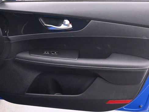 Used 2023 Kia Forte GT-Line w/ GT-Line Technology Package image 23