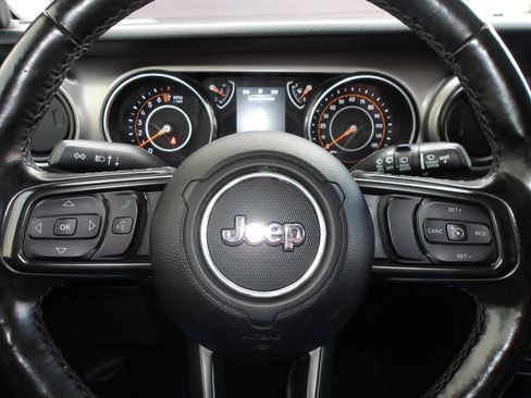 Used 2020 Jeep Wrangler Sport AWD/4WD image 17