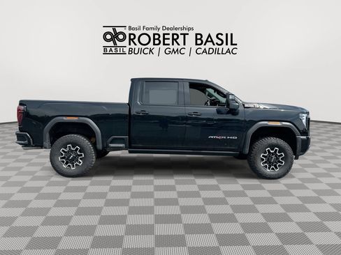 Used 2025 GMC Sierra 2500 AT4X w/ Snow Plow Prep/Camper Package AWD/4WD image 9