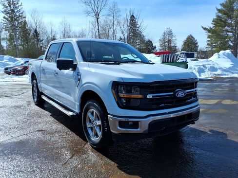 Used 2024 Ford F150 XLT w/ Mobile Office Package image 8