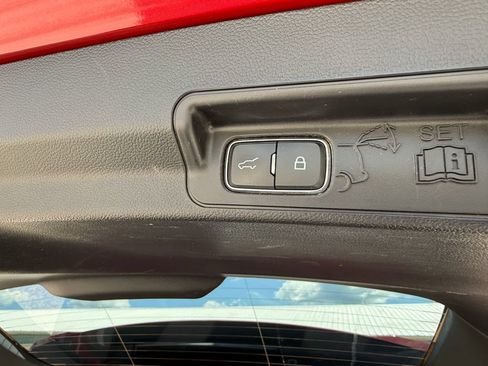 Used 2023 Ford Explorer XLT w/ Equipment Group 202A AWD/4WD image 14