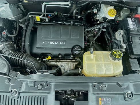 Used 2019 Chevrolet Trax LS w/ LPO, Cargo Package FWD image 29