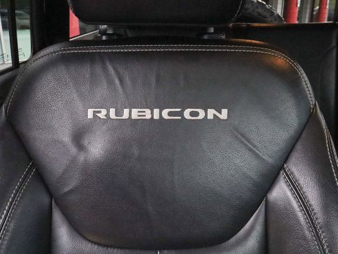 Used 2017 Jeep Wrangler Unlimited Rubicon image 38