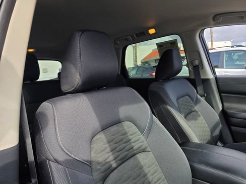 Used 2025 Nissan Pathfinder SV FWD image 11