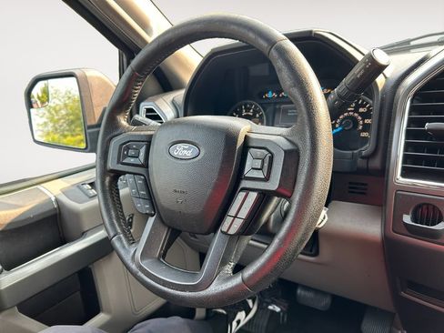 Used 2015 Ford F150 XLT w/ Equipment Group 301A Mid RWD image 12