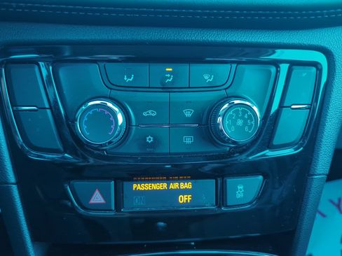 Used 2019 Buick Encore Preferred image 17