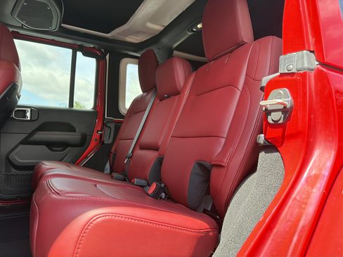 Used 2024 Jeep Wrangler Unlimited Rubicon 392 AWD/4WD image 8