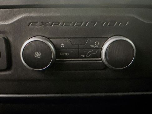 Used 2021 Ford Expedition XLT image 25
