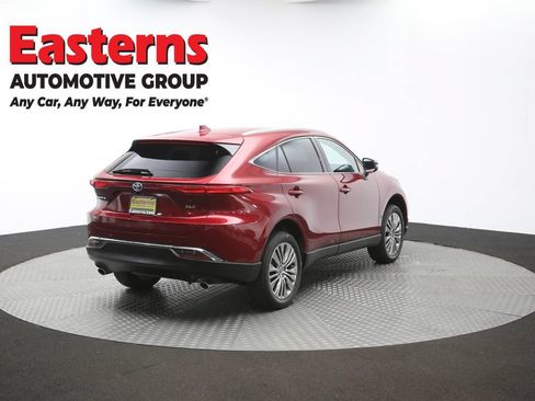 Used 2024 Toyota Venza LE AWD/4WD image 41