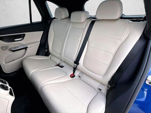 New 2026 Mercedes-Benz GLC 300 image 12