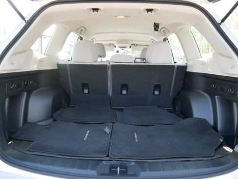 Used 2022 Subaru Forester AWD/4WD image 18