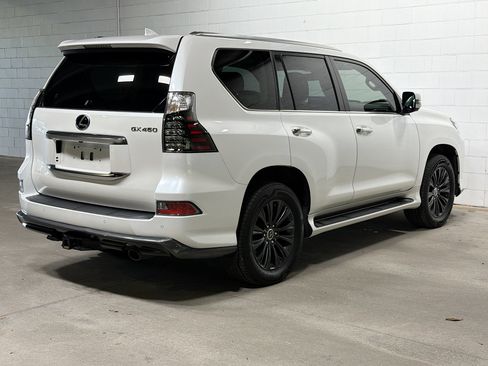 Used 2023 Lexus GX 460 Luxury w/ Sport Design Package AWD/4WD image 7