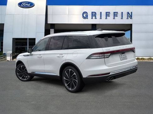 New 2026 Lincoln Aviator Reserve AWD/4WD image 9