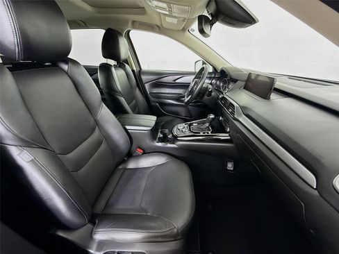 Used 2023 MAZDA CX-9 Touring image 29