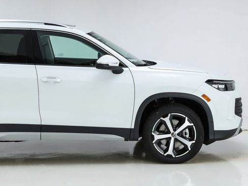 New 2026 Volkswagen Tiguan SE image 51