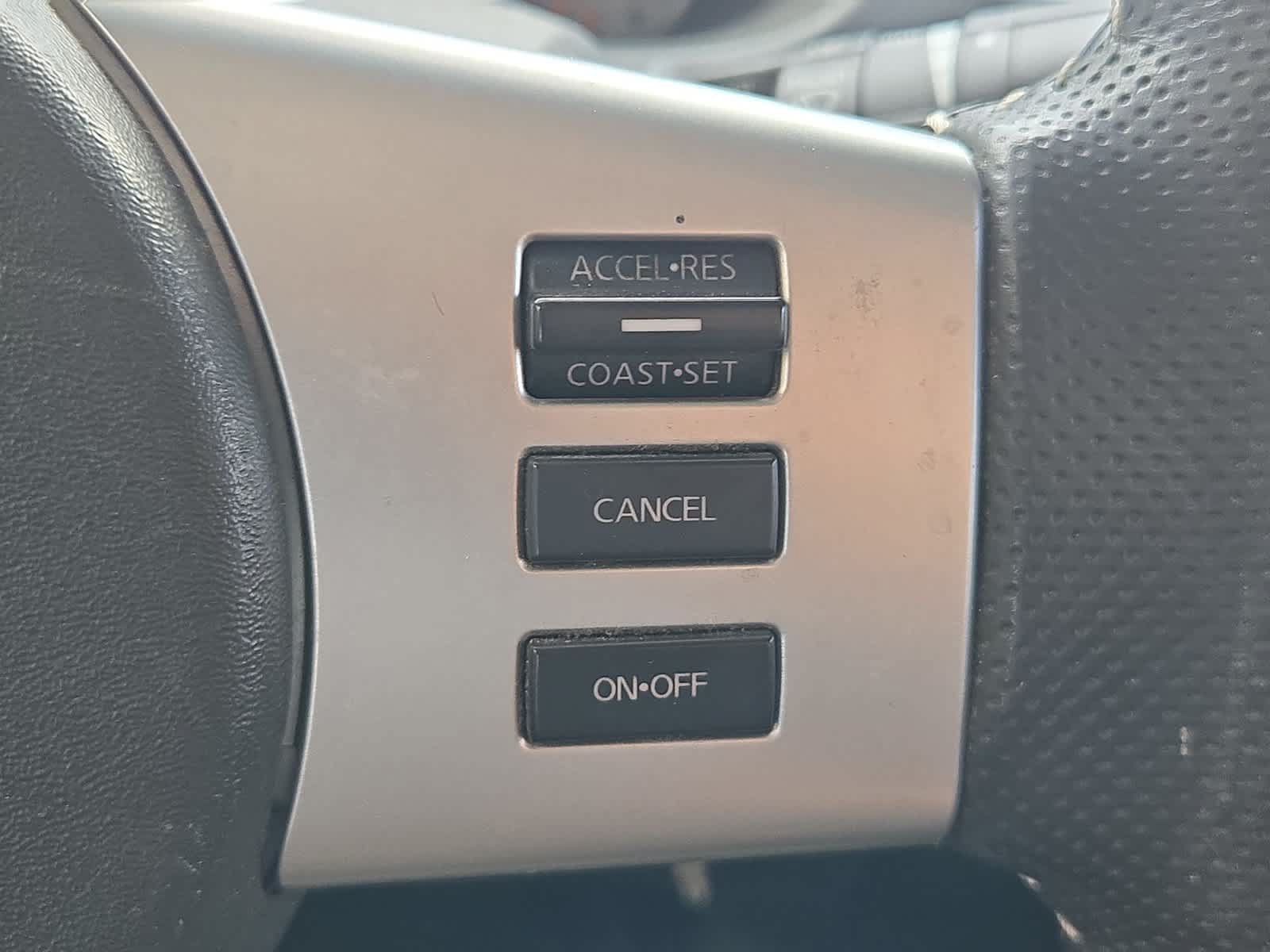 Used 2014 Nissan Frontier PRO-4X AWD/4WD image 24